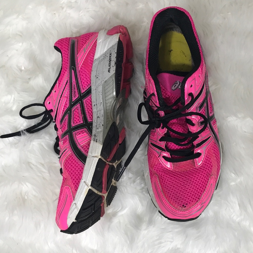 GT 1000 asics 8.5 pink running shoes